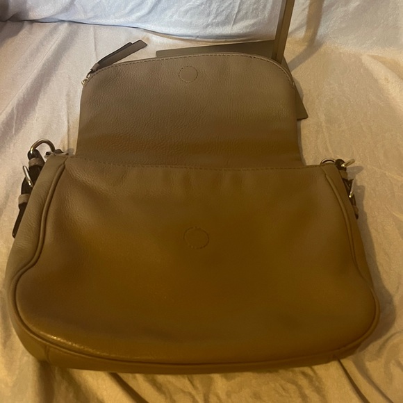 Kate Spade Beige Leather Shoulder Bag - Picture 5 of 10